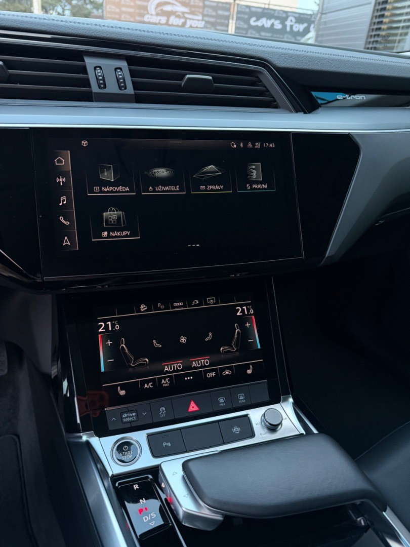 Audi E-tron 50 Quattro *Vzduch*Koža*Ťažné*