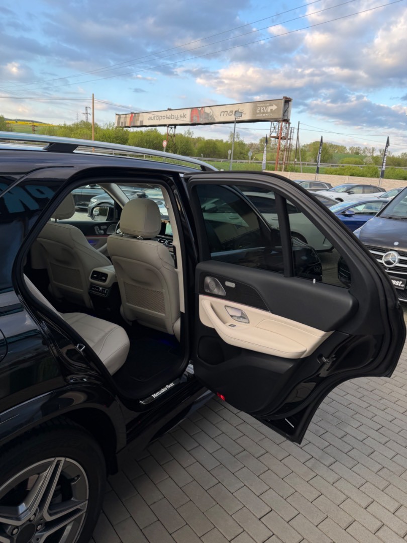 Mercedes-Benz GLE SUV 350d 4Matic A/T *KUPOVANÉ V SR*