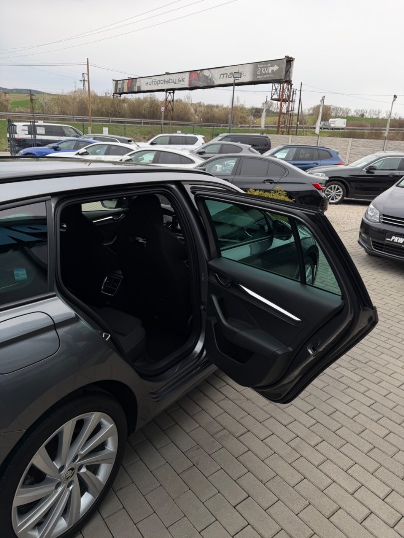 Škoda Octavia Combi 2.0TDi DSG Sport packet SK ŠPZ