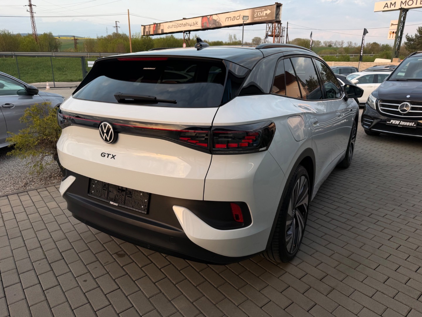 Volkswagen ID.4 GTX 4Motion 77kWh/220kW TEPELKO FULL