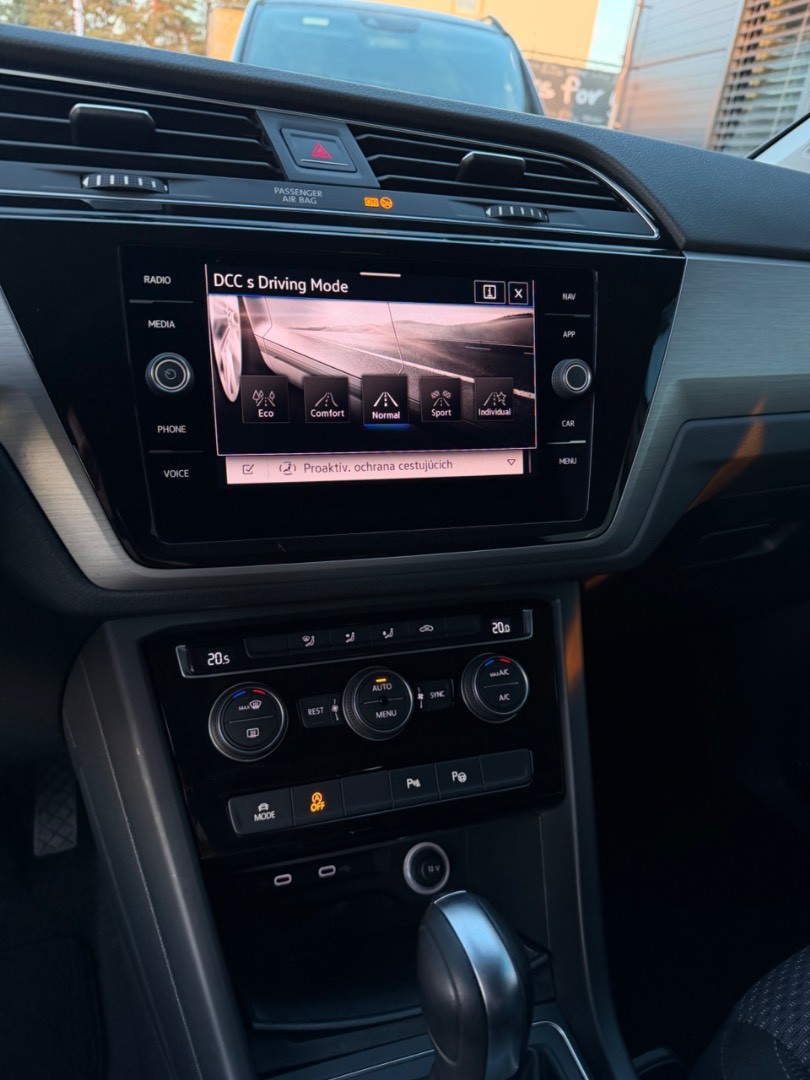 Volkswagen Touran 2.0 TDI SCR 150k Edition Comfortline DSG