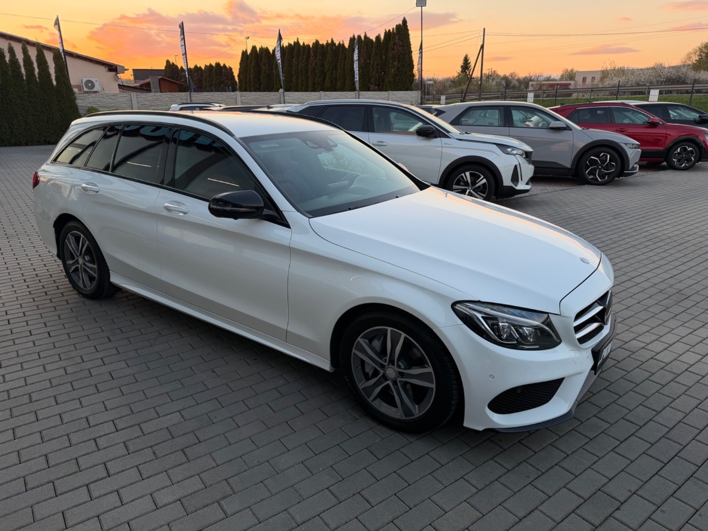 Mercedes-Benz C trieda Kombi Touring 250CDI A/T 4Matic AMG line Exclusive