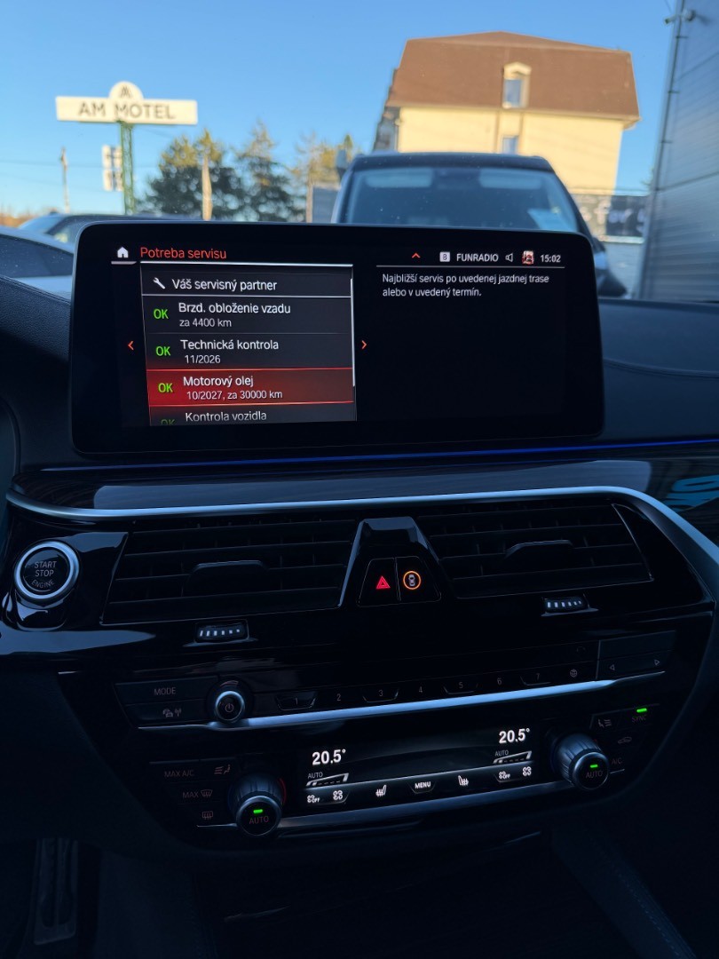 BMW Rad 5 Touring 530d  mHEV x-Drive A/T M-Sport M-sedadlá Edition SK ŠPZ