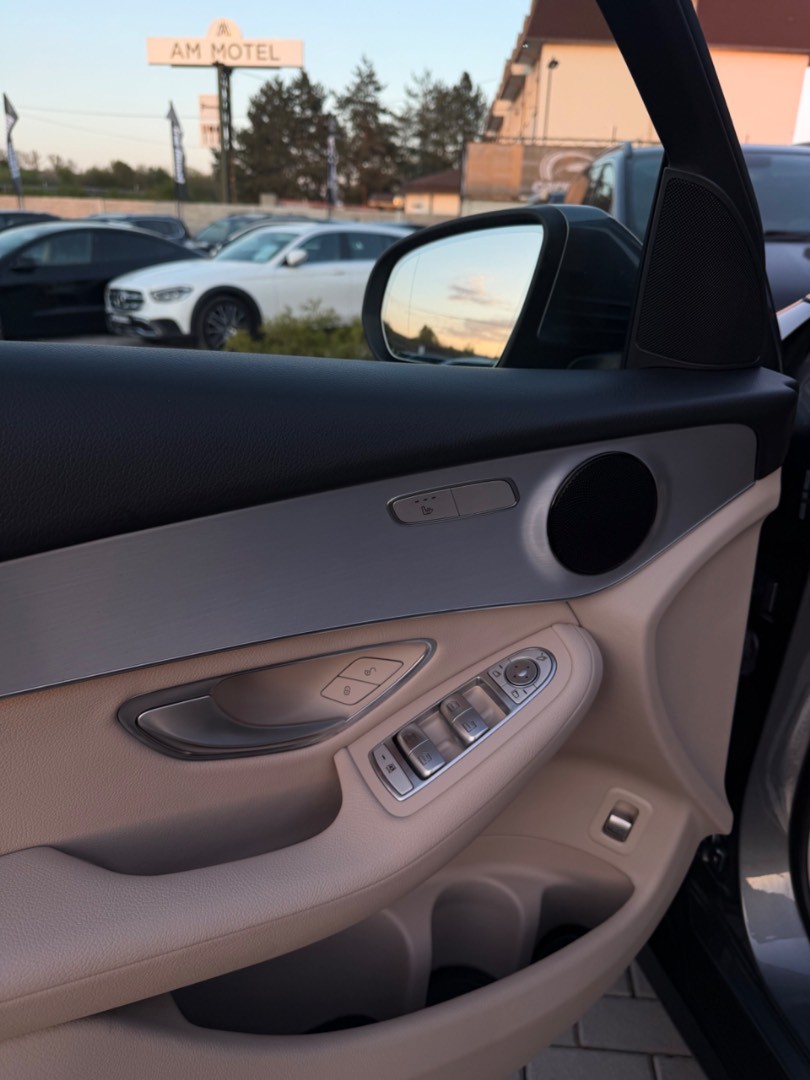 Mercedes-Benz GLC Kupé 220d 4MATIC A/T AMG line