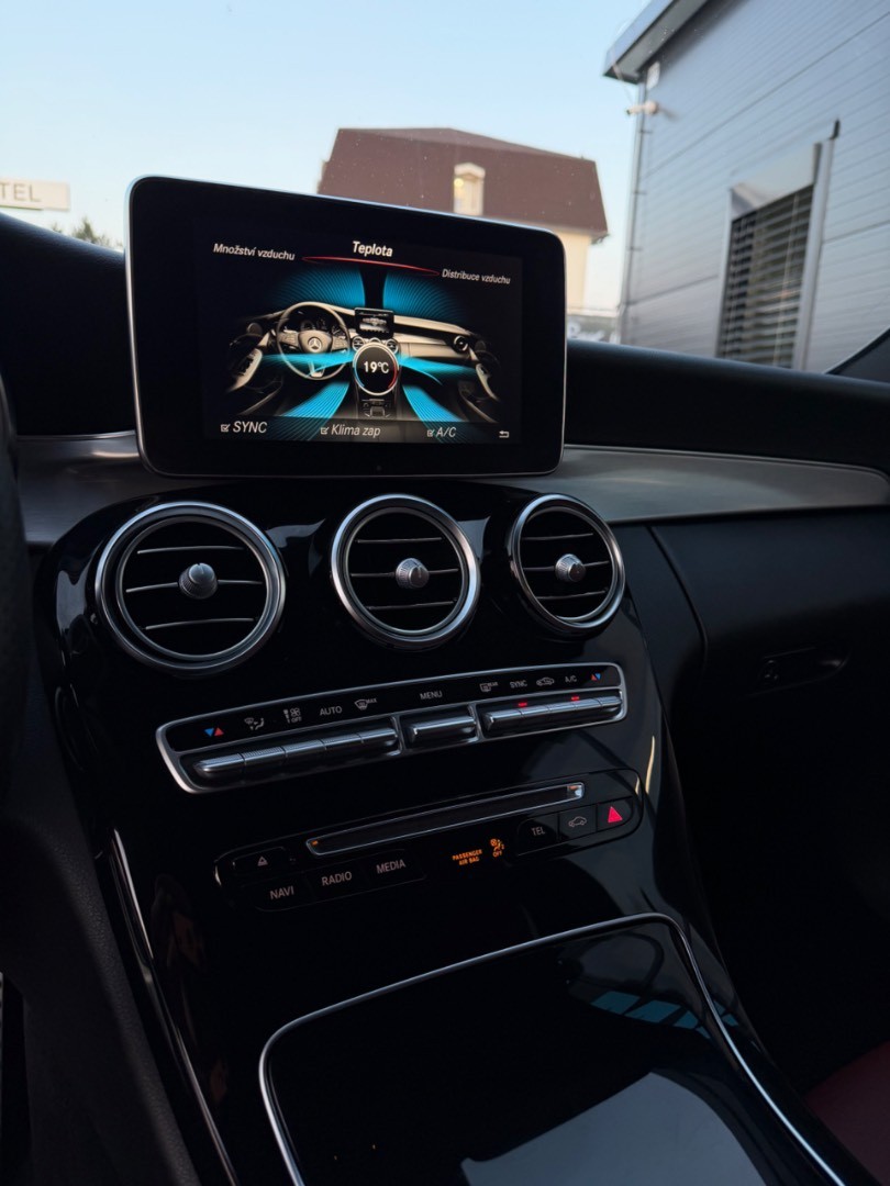 Mercedes-Benz C trieda Kombi Touring 250CDI A/T 4Matic AMG line Exclusive