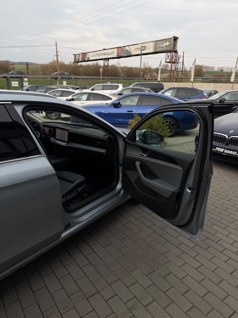 Volkswagen Passat Variant 2.0TDi DSG Elegance SK ŠPZ