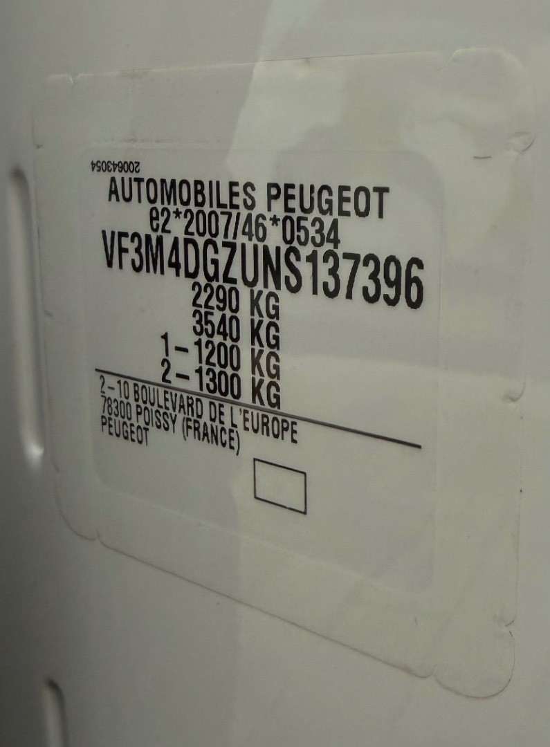 Peugeot 3008 1.6 Hybrid 225k GT A/T