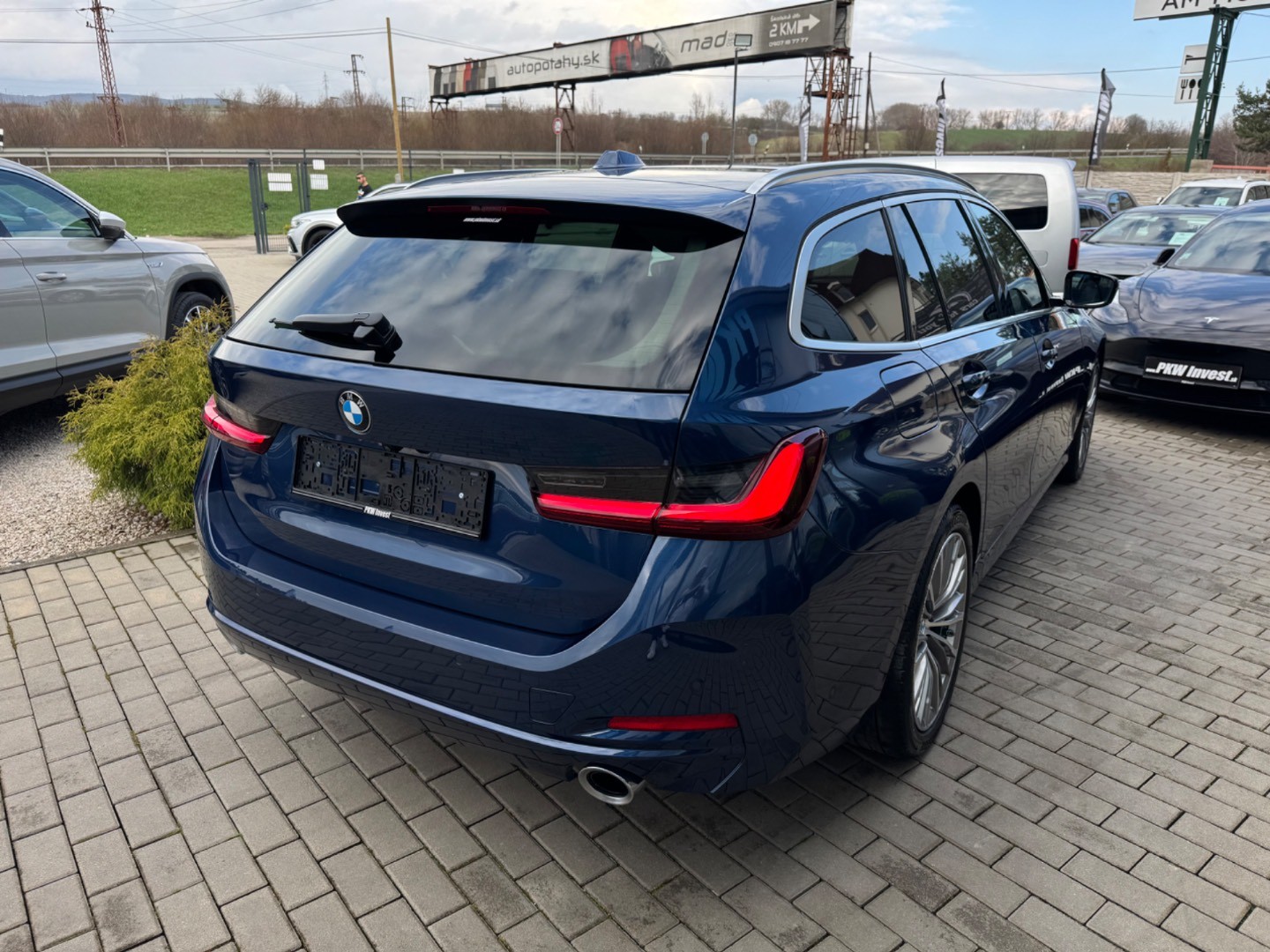 BMW Rad 3 Touring 320d  mHEV x-Drive A/T Luxury *ZÁRUKA*