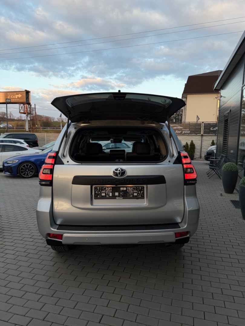 Toyota Land Cruiser 2.8 D-4D 204 Executive A/T 4×4