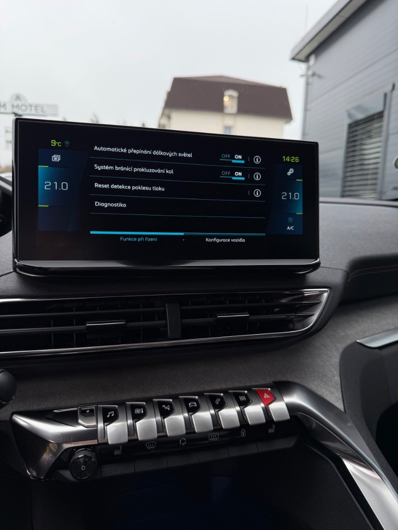 Peugeot 3008 1.6 Hybrid 225k GT A/T