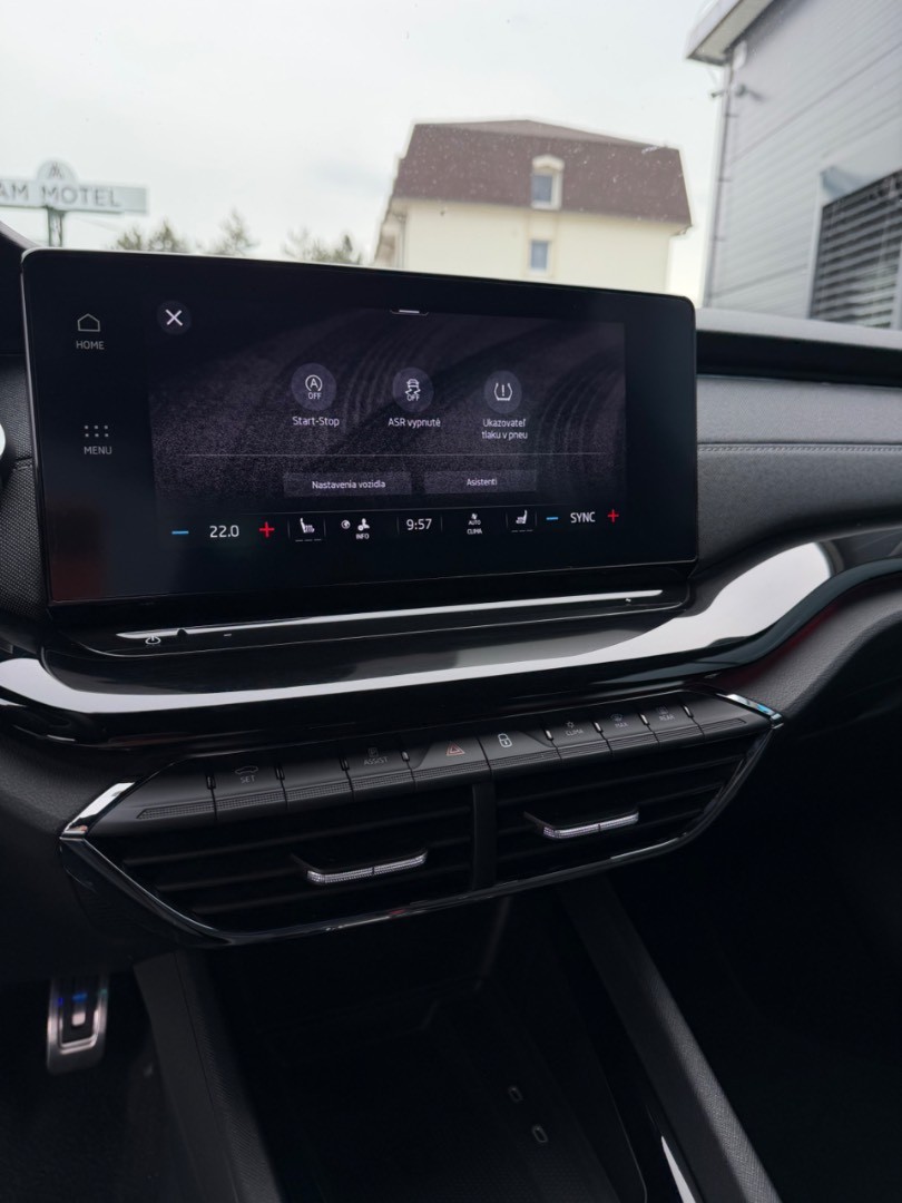 Škoda Octavia Combi 2.0TDi DSG Sport packet SK ŠPZ