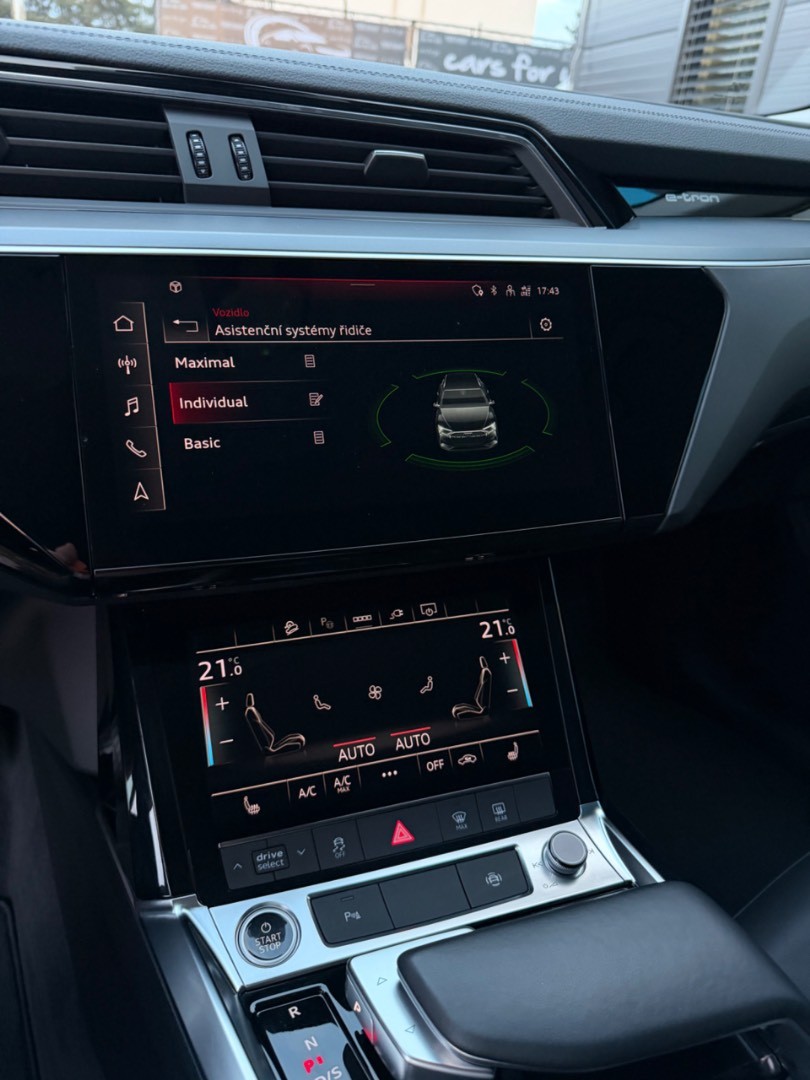 Audi E-tron 50 Quattro *Vzduch*Koža*Ťažné*
