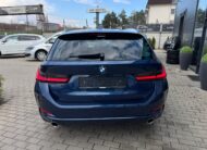 BMW Rad 3 Touring 320d  mHEV x-Drive A/T Luxury *ZÁRUKA*