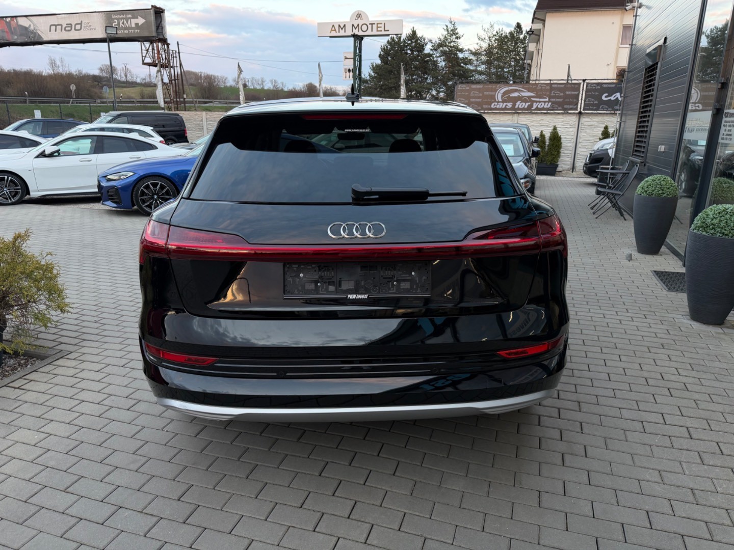 Audi E-tron 50 Quattro *Vzduch*Koža*Ťažné*