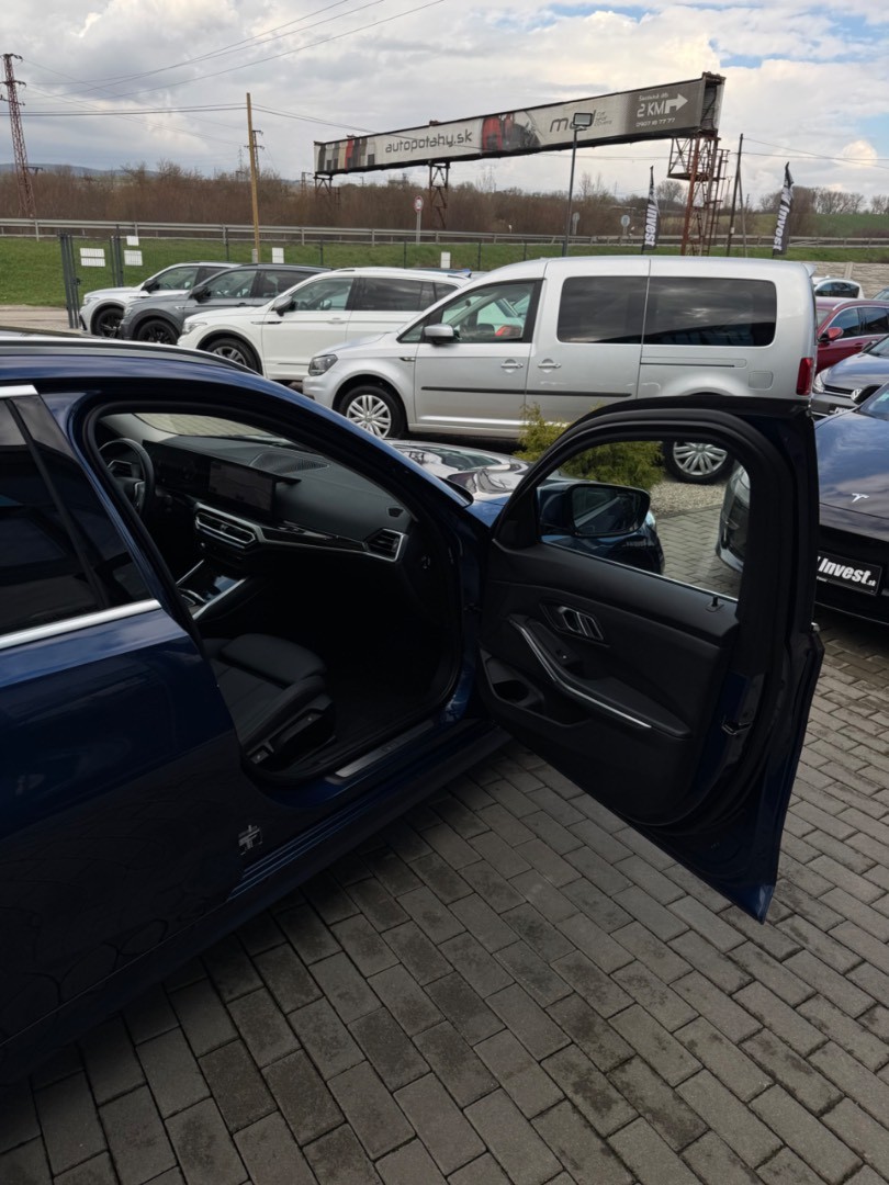 BMW Rad 3 Touring 320d  mHEV x-Drive A/T Luxury *ZÁRUKA*