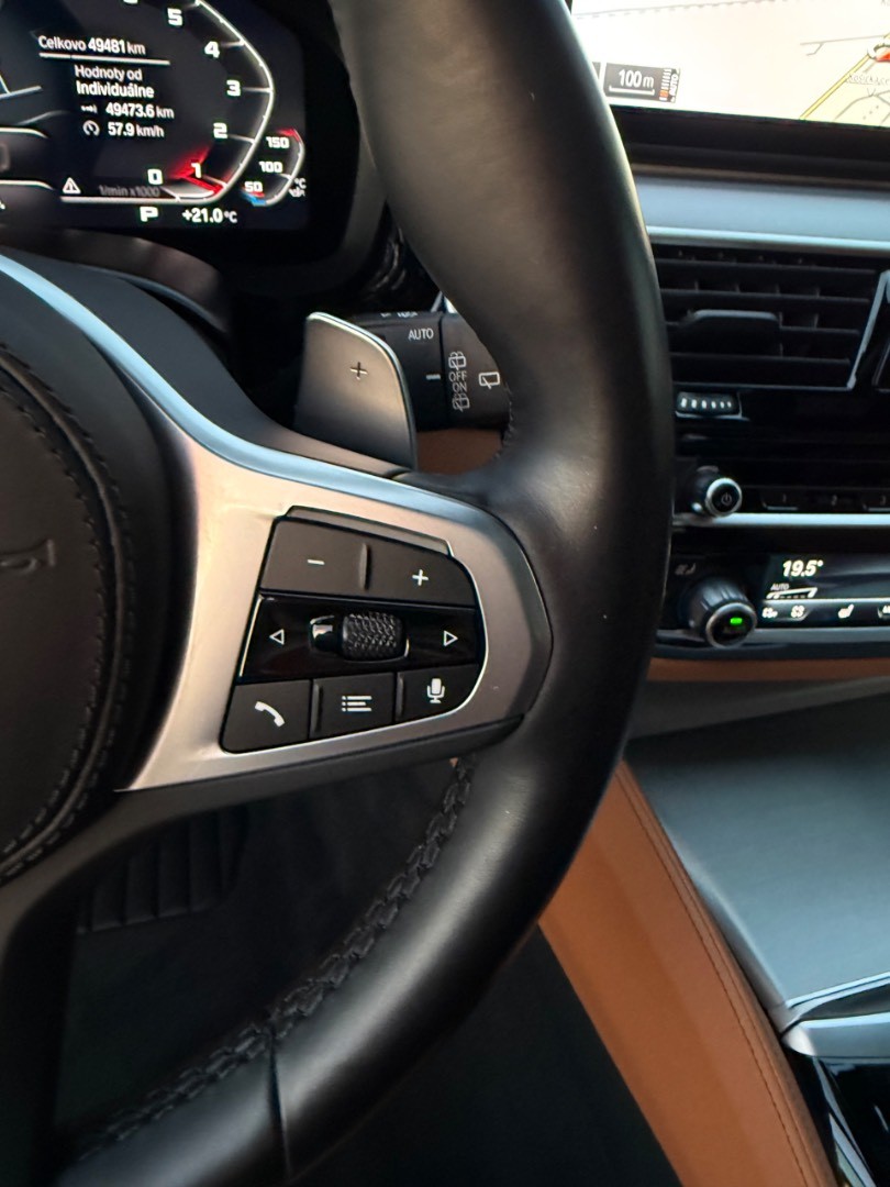 BMW Rad 5 Touring 530d  mHEV x-Drive A/T M-Sport line