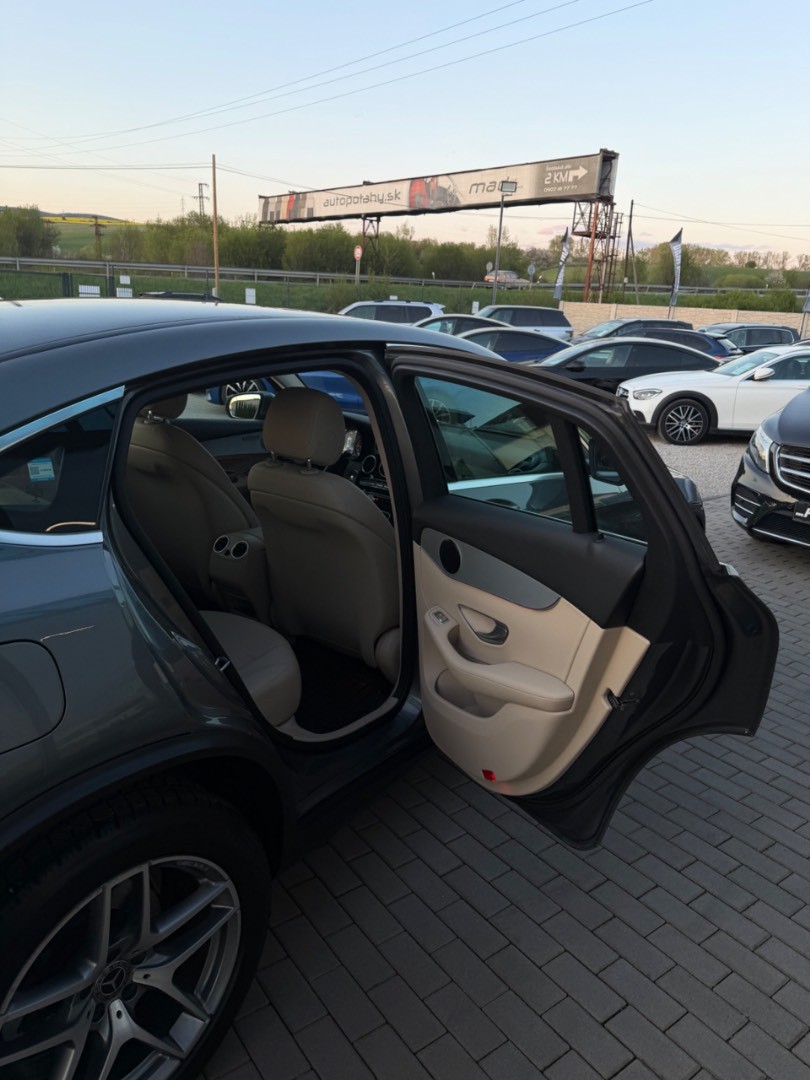 Mercedes-Benz GLC Kupé 220d 4MATIC A/T AMG line