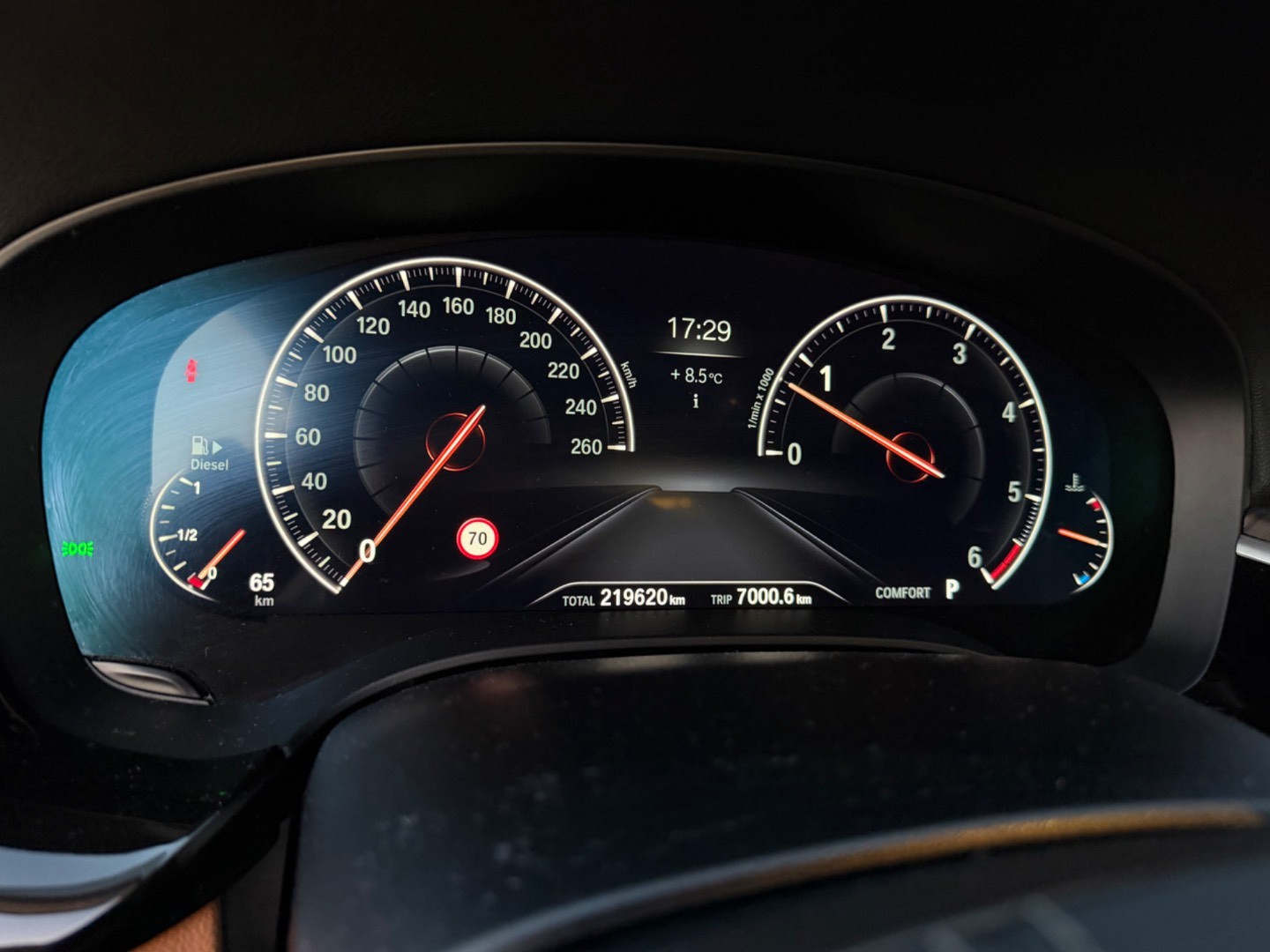 BMW Rad 5 Touring 530d  x-Drive A/T Luxury line *ŤAŽNÉ*