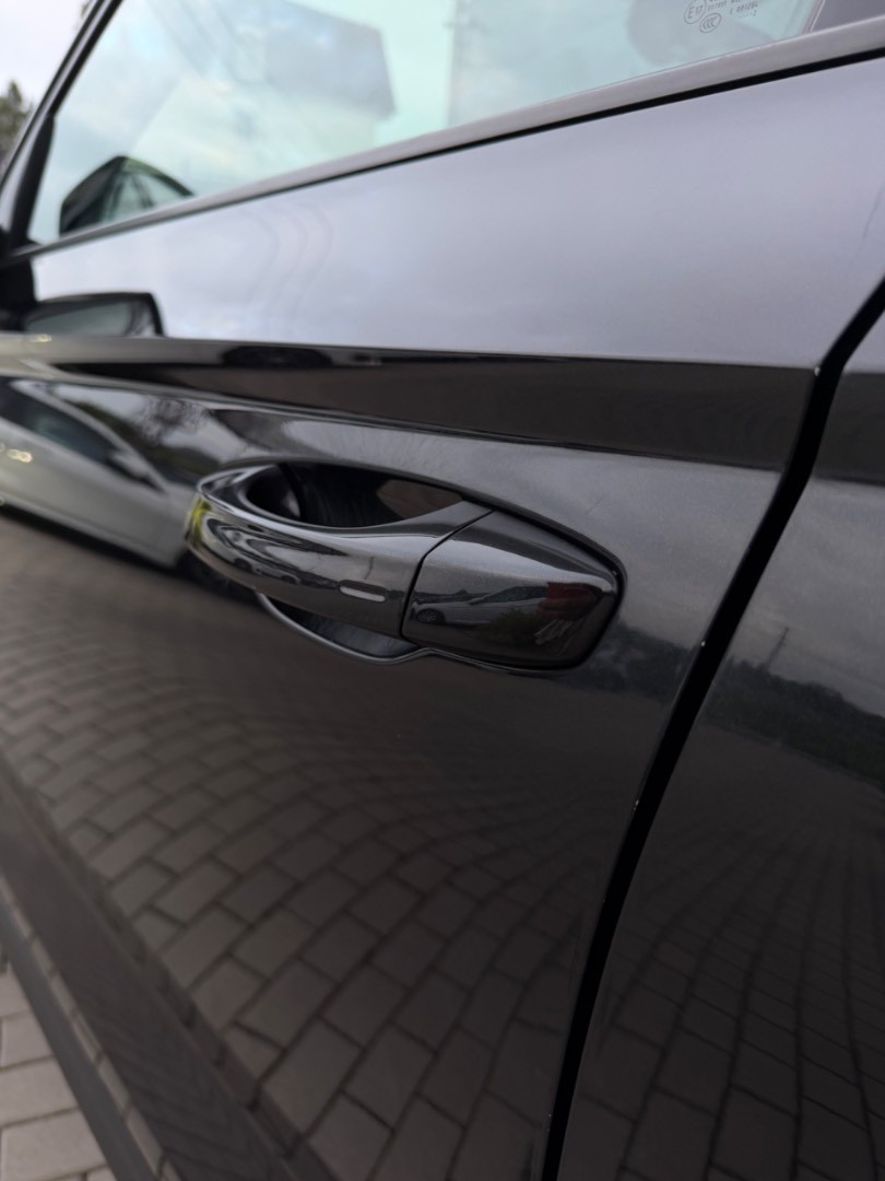 Škoda Karoq 2.0TDi DSG 4×4 TOUR Edition *VIRTUAL*ŤAŽNÉ*WEBASTO*