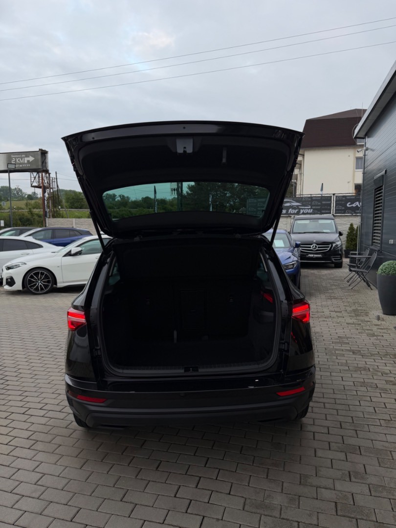 Škoda Karoq 2.0TDi DSG 4×4 TOUR Edition *VIRTUAL*ŤAŽNÉ*WEBASTO*
