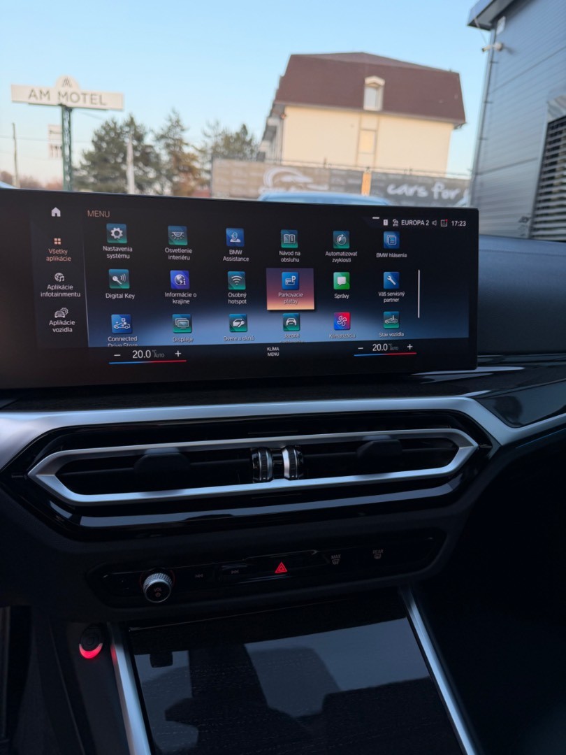 BMW Rad 3 Touring 320d  mHEV x-Drive A/T Luxury line SK ŠPZ
