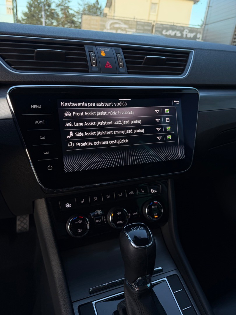 Škoda Superb Combi 1.4TSi DSG PHEV 160kW *VIRTUAL*ŤAŽNÉ*MODE*