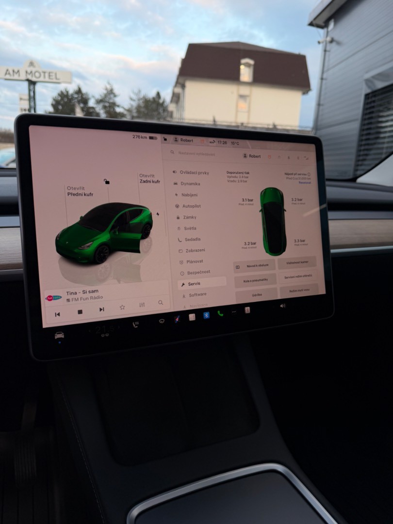 Tesla Model Y Dual Long Range AWD SK ŠPZ