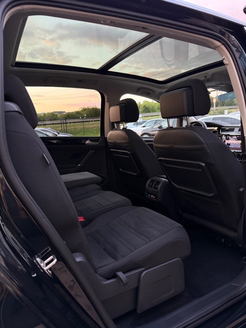 Volkswagen Touran 2.0TDi DSG Highline 7MIESTNY *ŤAŽNÉ*