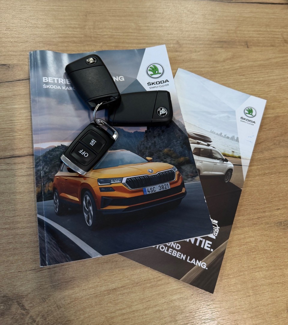 Škoda Karoq 2.0TDi DSG 4×4 TOUR Edition *VIRTUAL*ŤAŽNÉ*WEBASTO*
