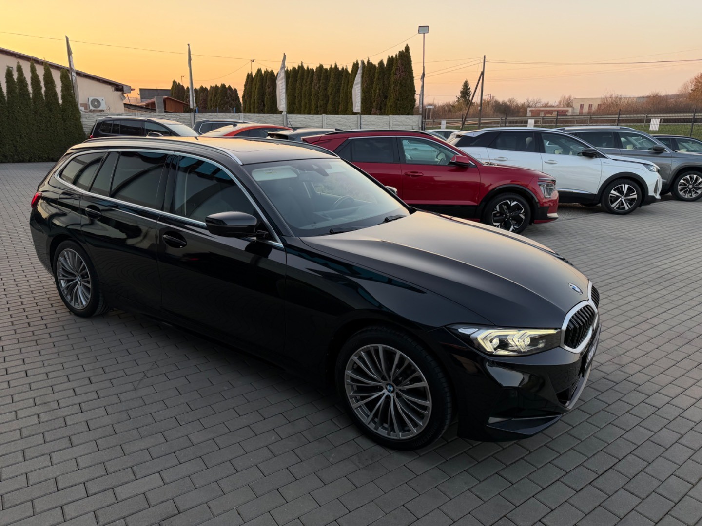 BMW Rad 3 Touring 320d  mHEV x-Drive A/T Luxury line SK ŠPZ