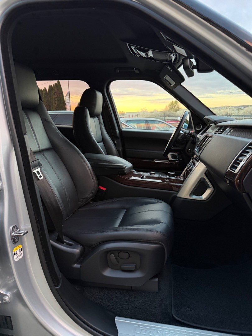 Land Rover Range Rover 3.0L TDV6 A/T