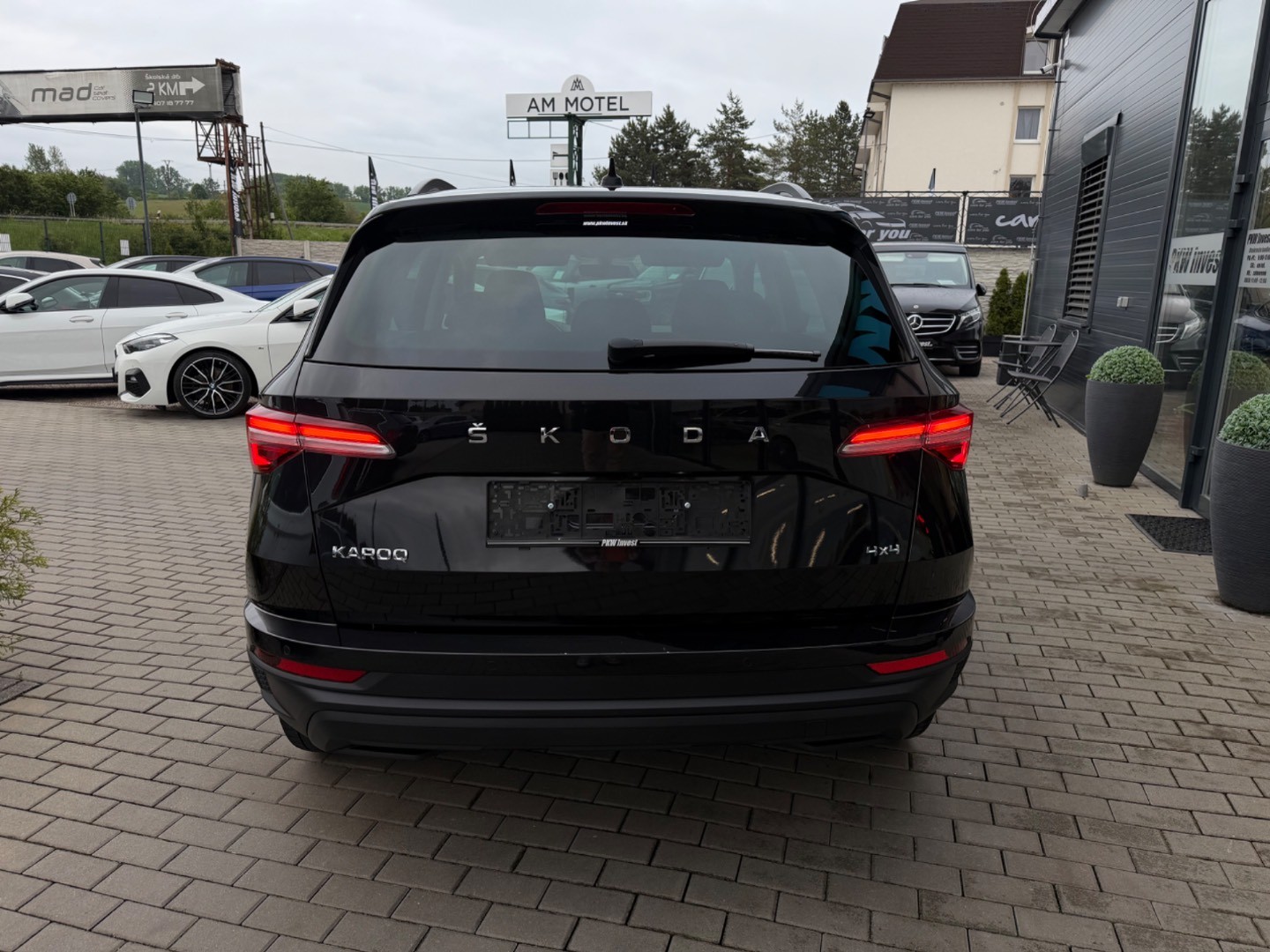 Škoda Karoq 2.0TDi DSG 4×4 TOUR Edition *VIRTUAL*ŤAŽNÉ*WEBASTO*