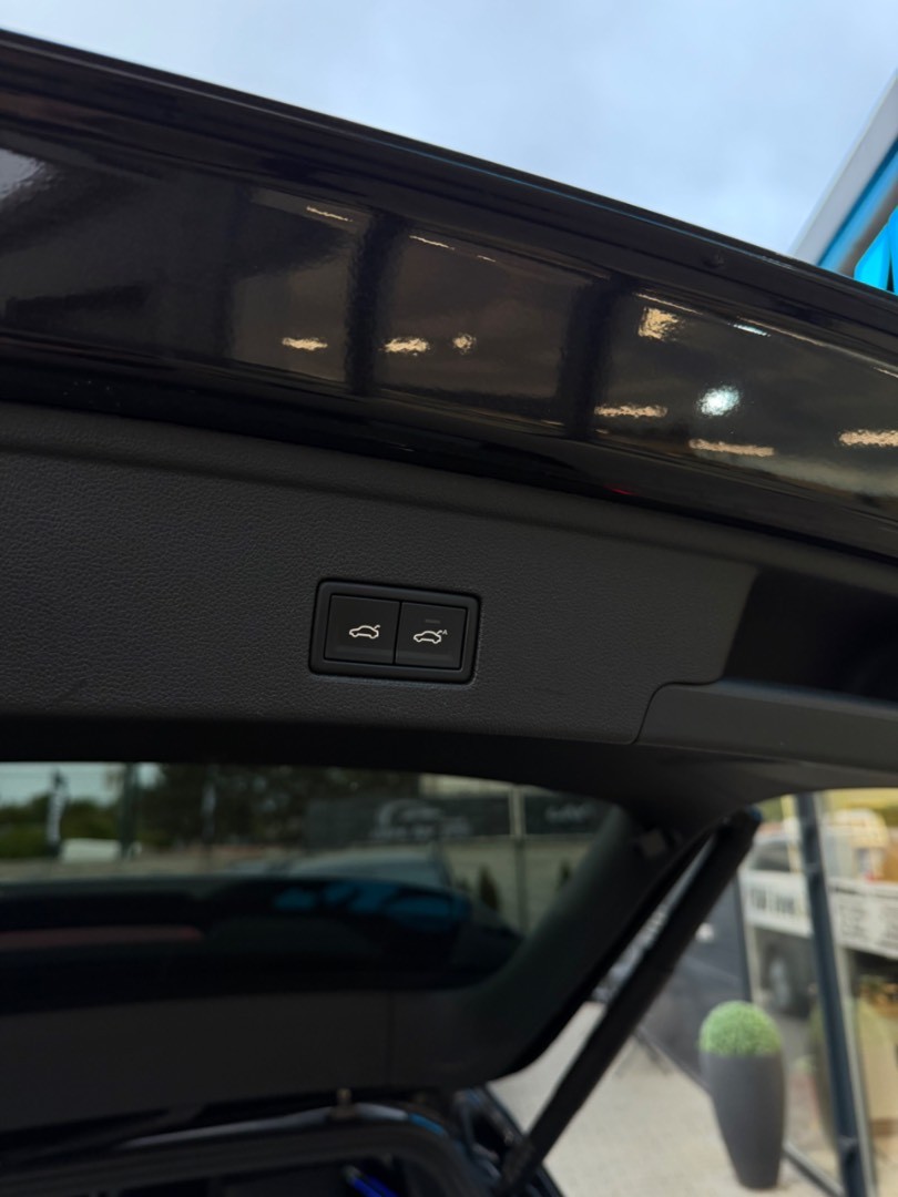 Volkswagen Touareg 3.0TDi V6 4Motion Tiptronic R-line KUPOVANÉ v SR