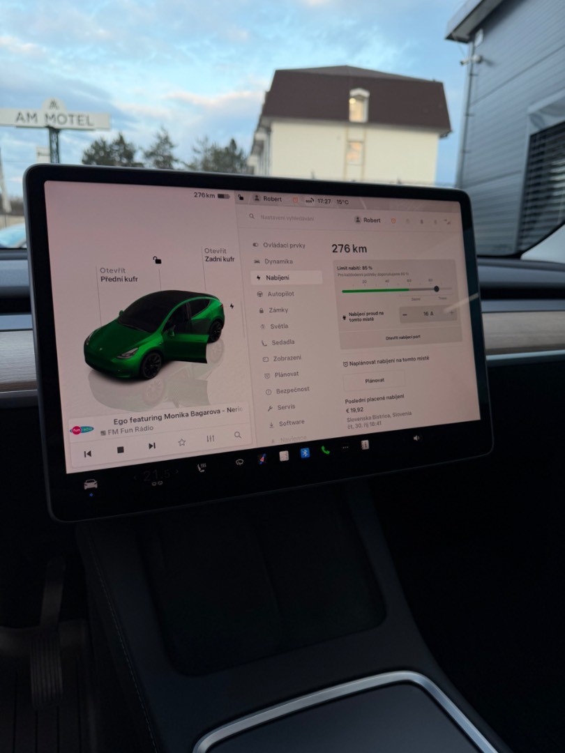 Tesla Model Y Dual Long Range AWD SK ŠPZ