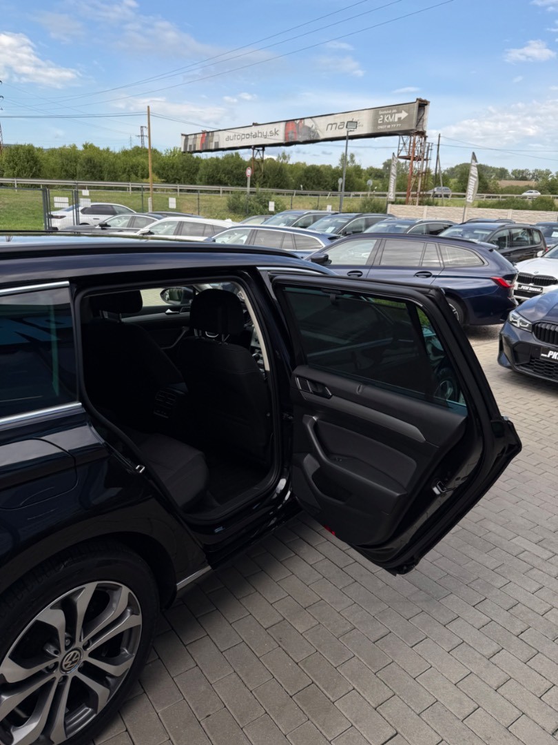 Volkswagen Passat Variant 2.0TDi DSG Head-up*Matrix*Ťažné
