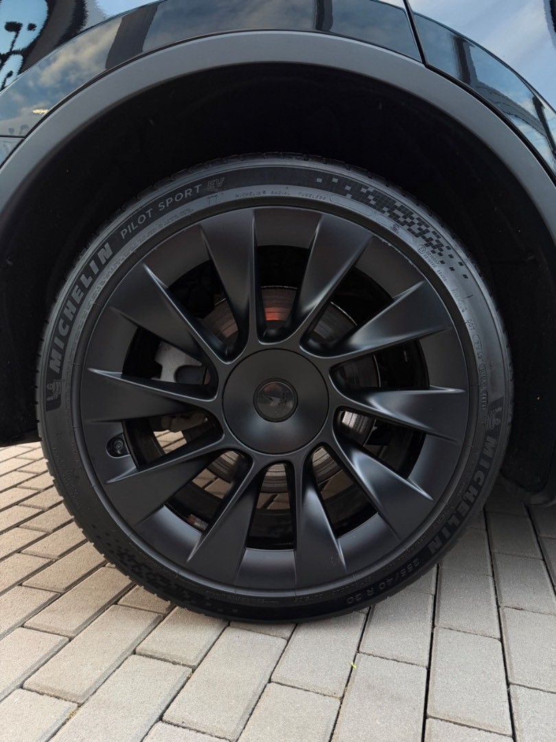Tesla Model Y Dual Long Range AWD SK ŠPZ
