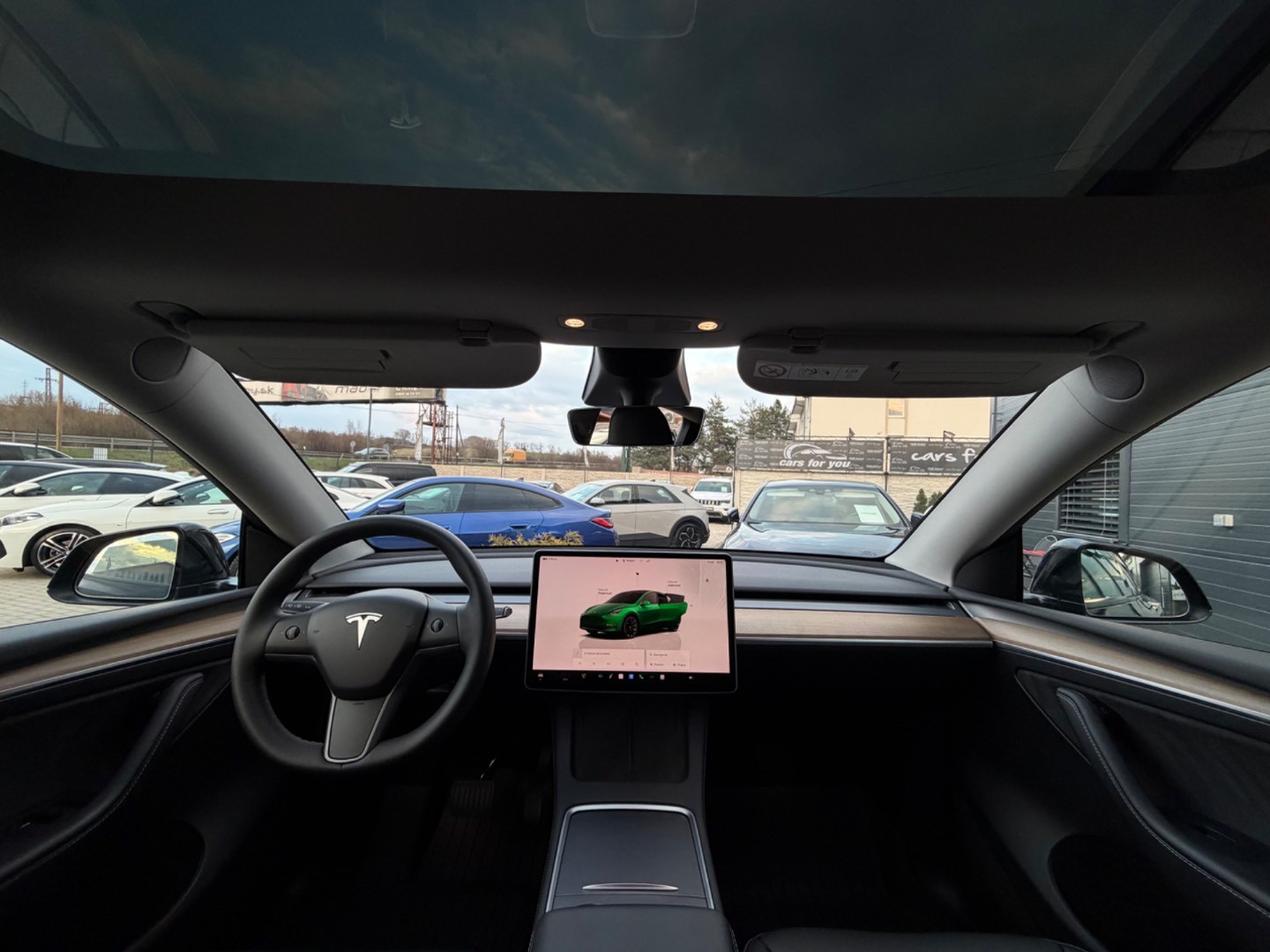 Tesla Model Y Dual Long Range AWD SK ŠPZ