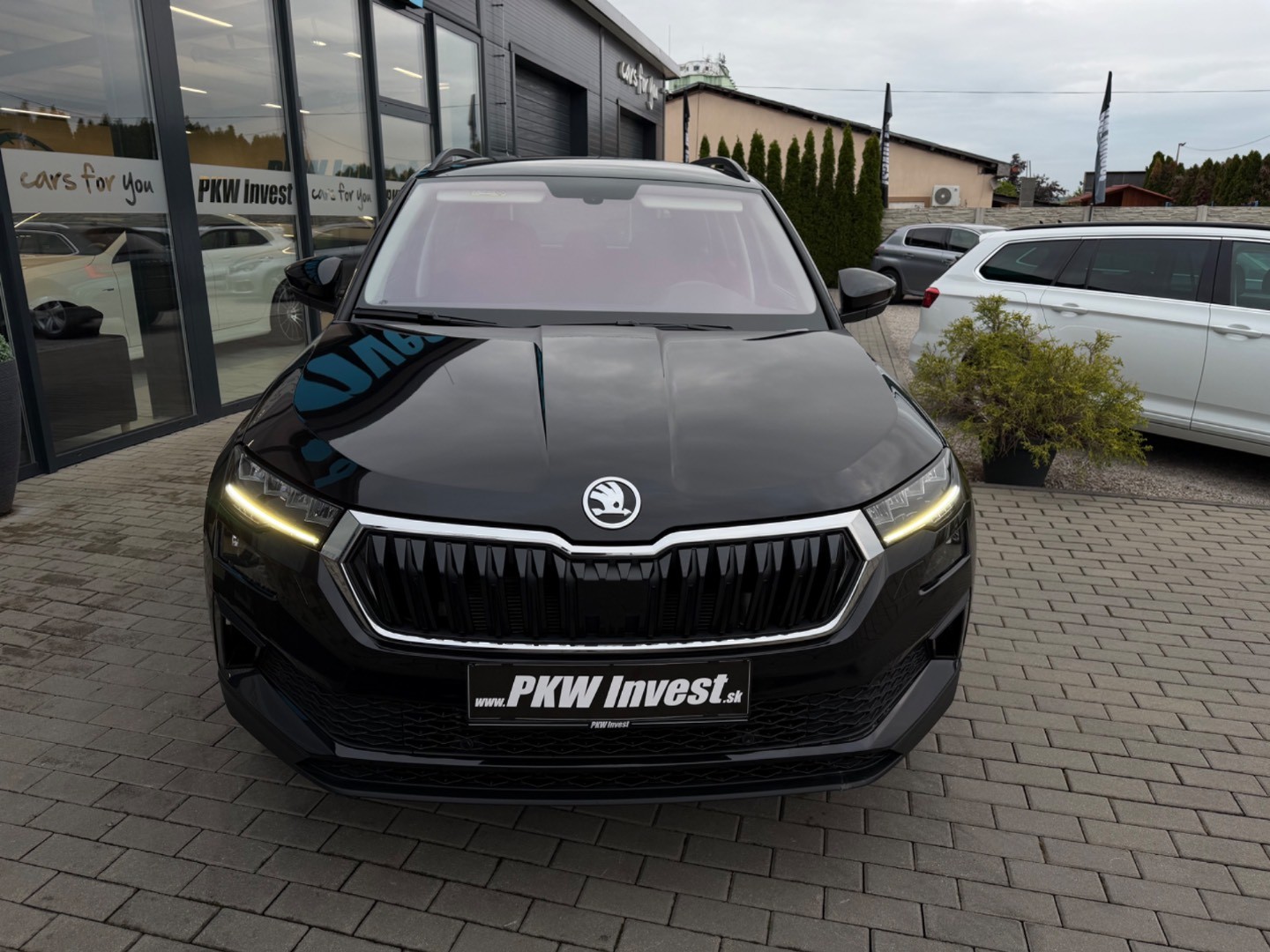 Škoda Karoq 2.0TDi DSG 4×4 TOUR Edition *VIRTUAL*ŤAŽNÉ*WEBASTO*