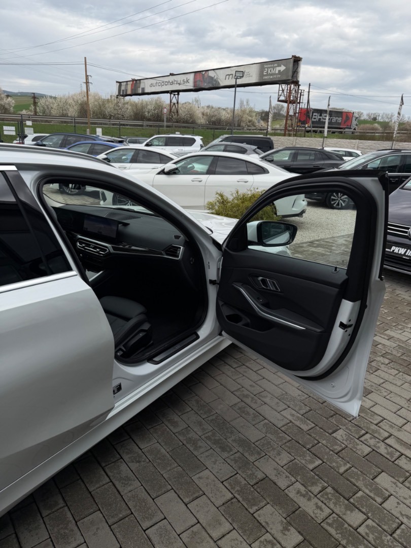 BMW Rad 3 Touring 320d  mHEV x-Drive A/T Luxury line SK ŠPZ