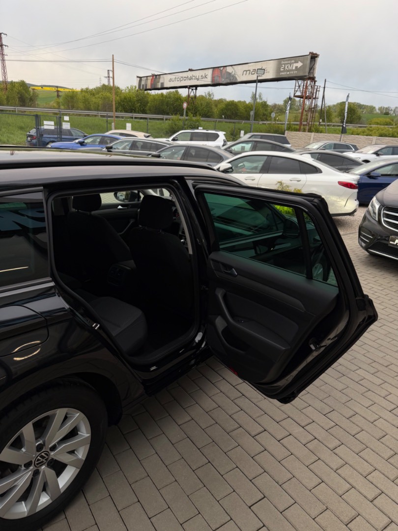 Volkswagen Passat Variant 2.0 TDI EVO Business DSG