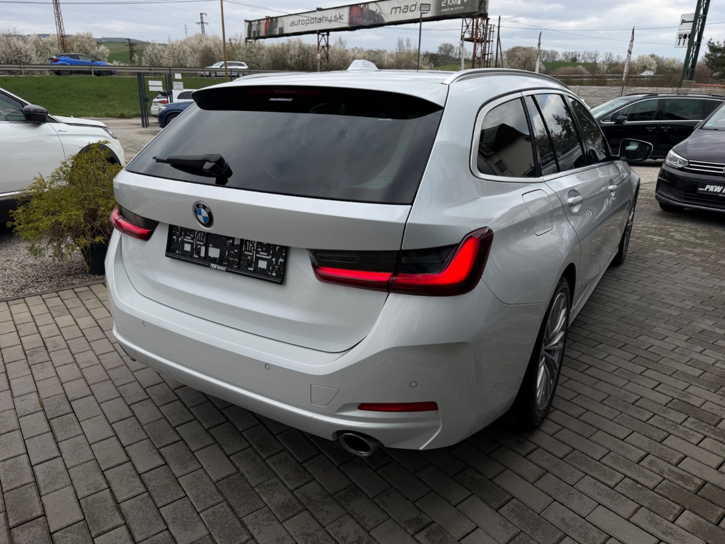BMW Rad 3 Touring 320d  mHEV x-Drive A/T Luxury line SK ŠPZ