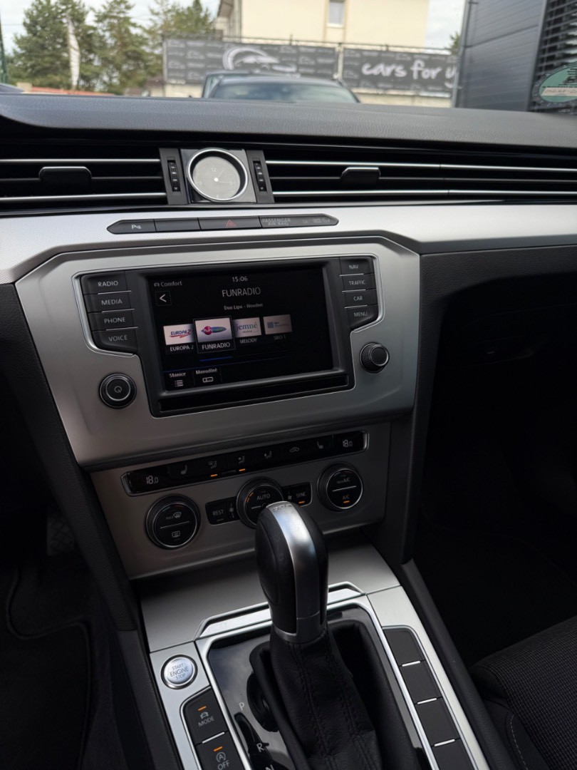 Volkswagen Passat Variant 2.0TDi DSG Head-up*Matrix*Ťažné