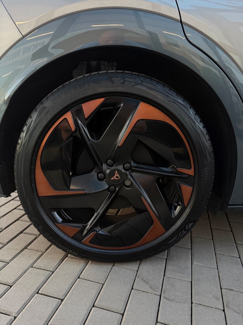 Cupra Tavascan VZ 4Drive 82kWh *ZÁRUKA*TEPELKO*