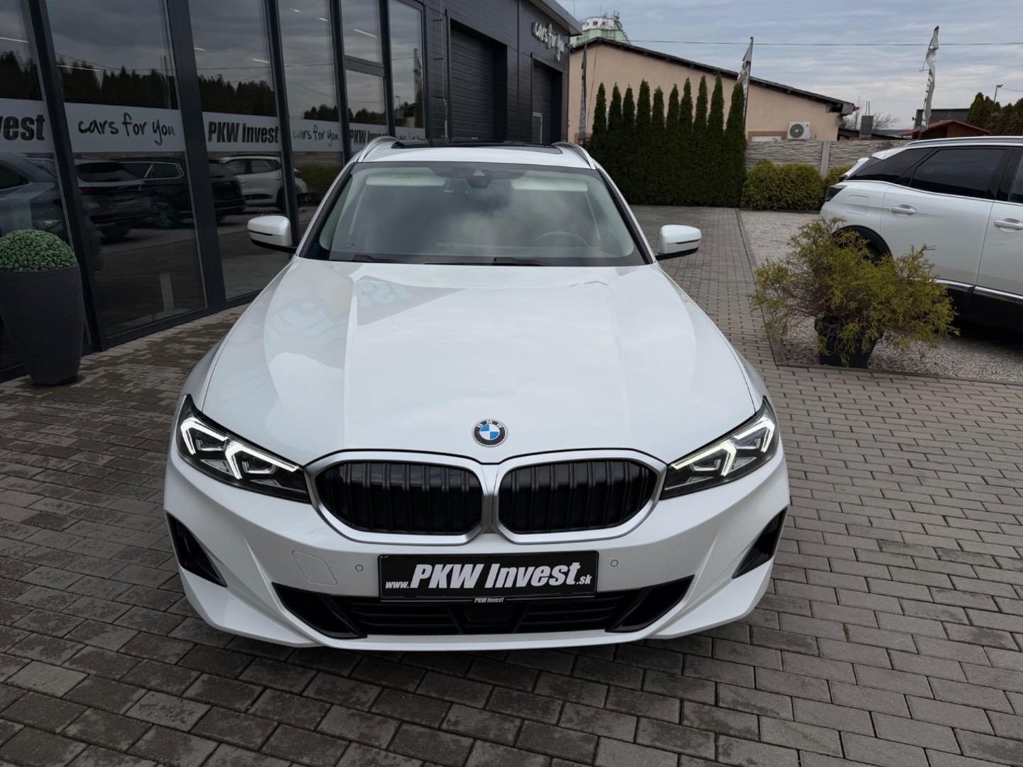 BMW Rad 3 Touring 320d  mHEV x-Drive A/T Luxury line SK ŠPZ