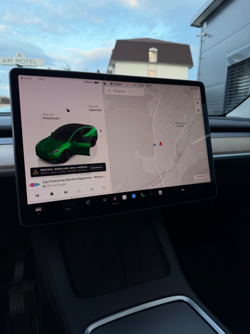 Tesla Model Y Dual Long Range AWD SK ŠPZ
