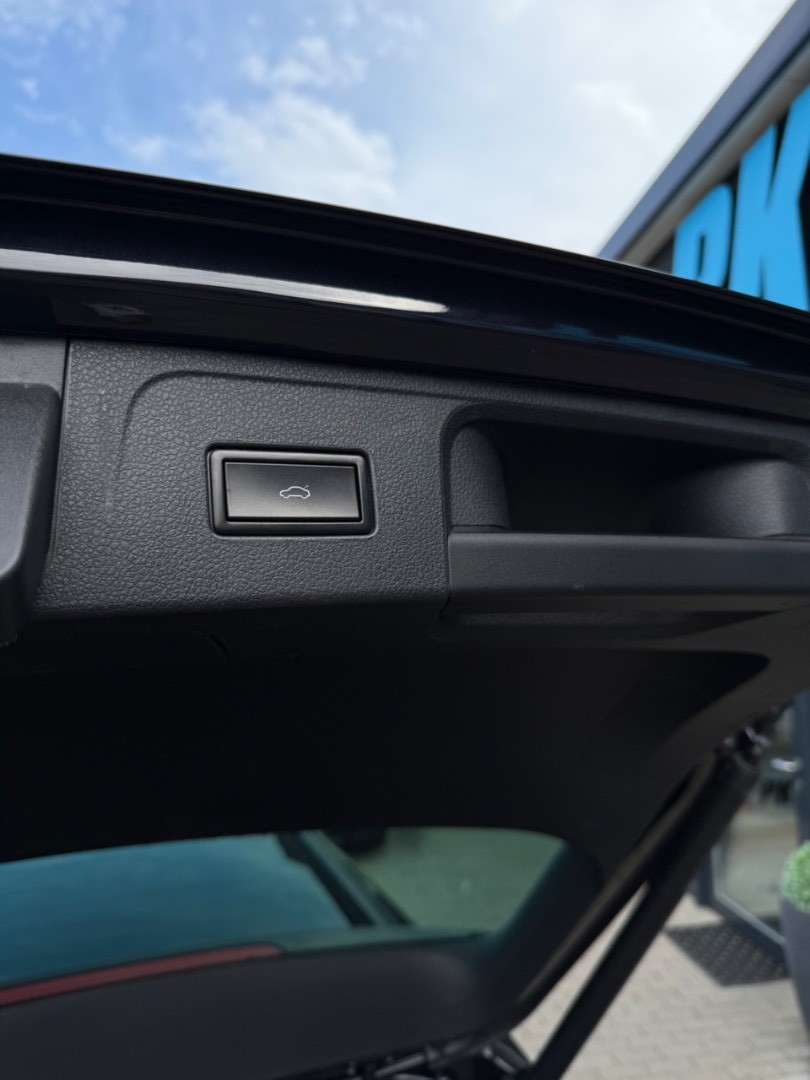 Volkswagen Passat Variant 2.0TDi DSG Head-up*Matrix*Ťažné