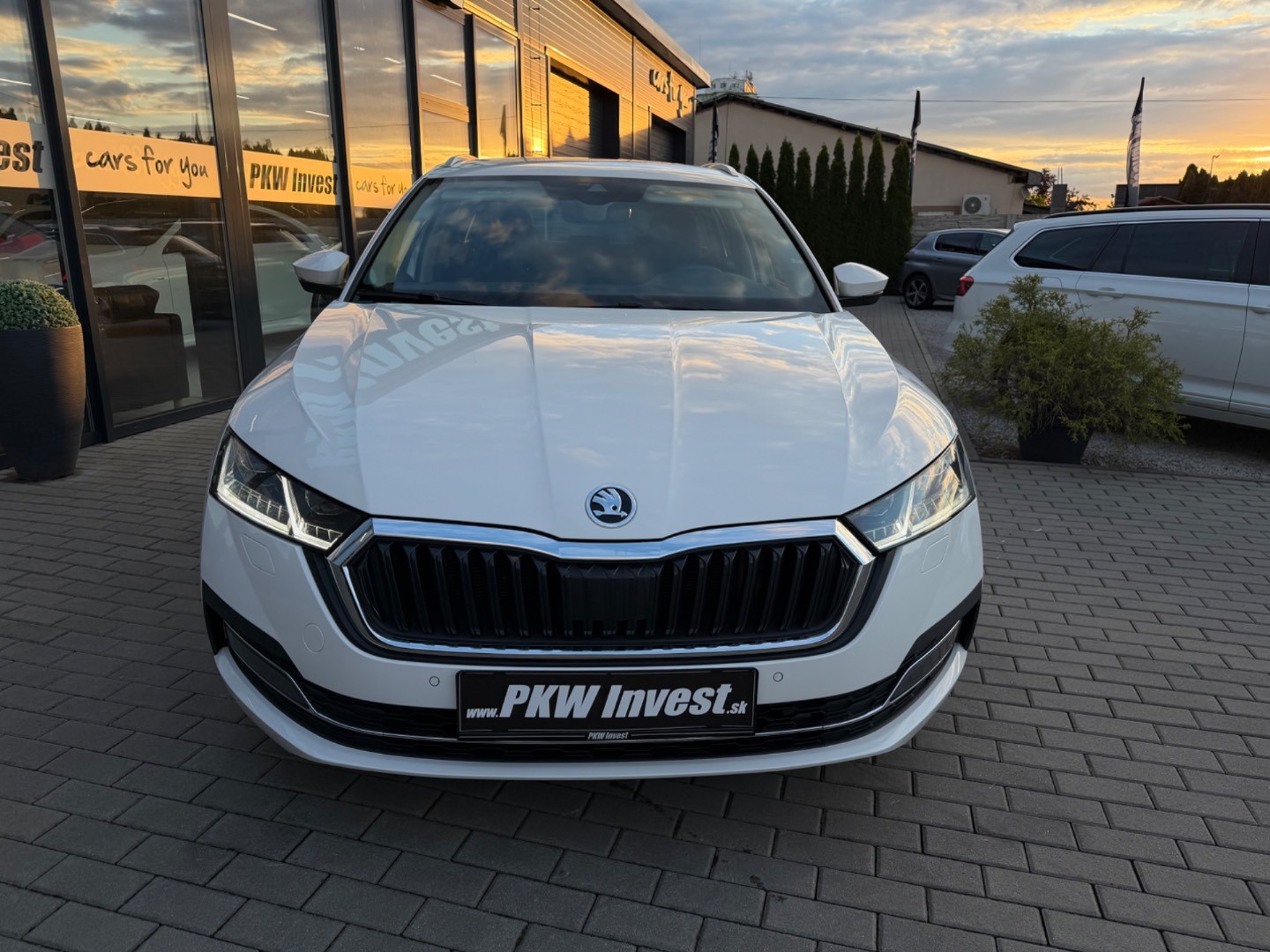 Škoda Octavia Combi 2.0TDi DSG Style FULL