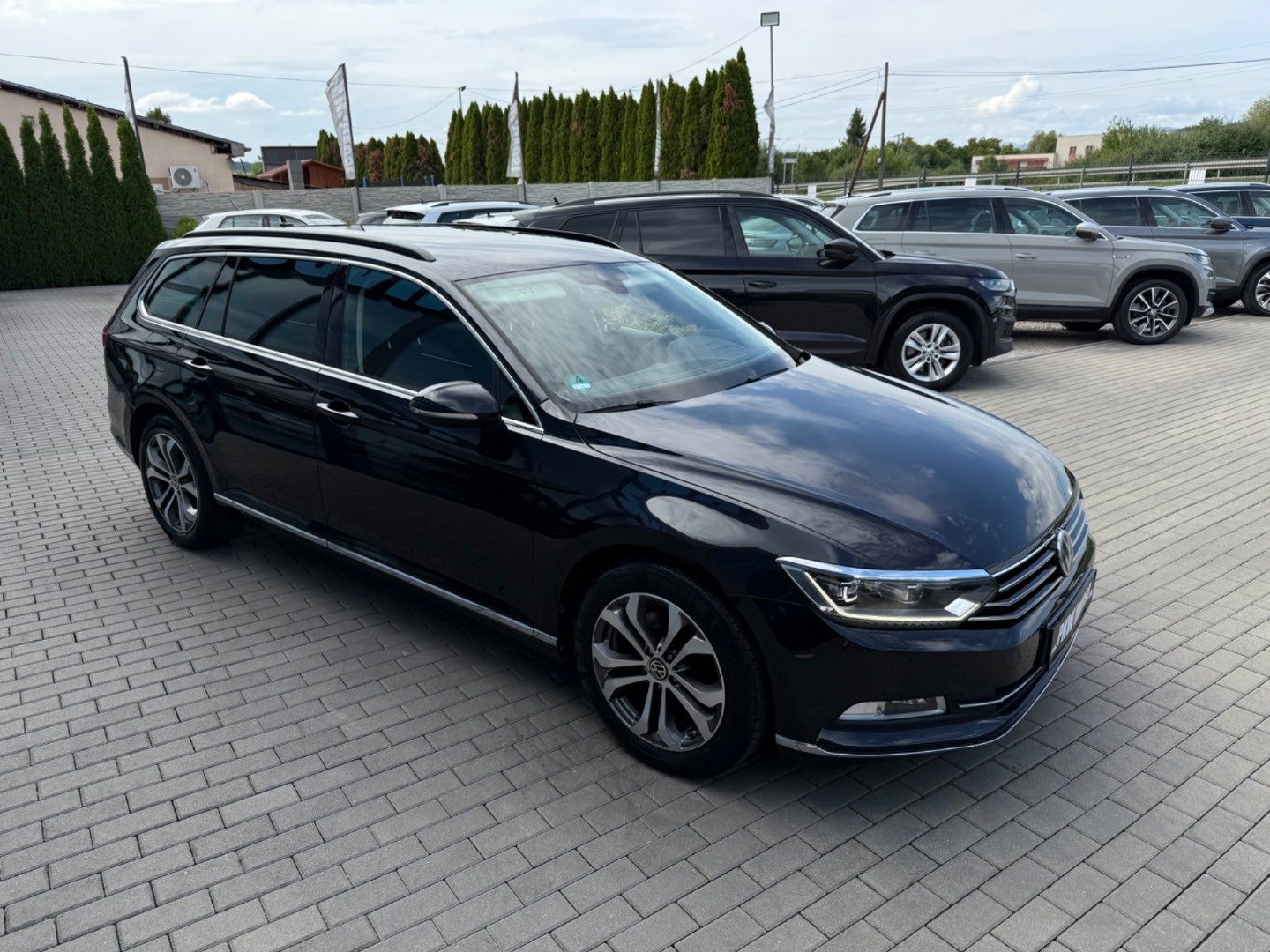 Volkswagen Passat Variant 2.0TDi DSG Head-up*Matrix*Ťažné