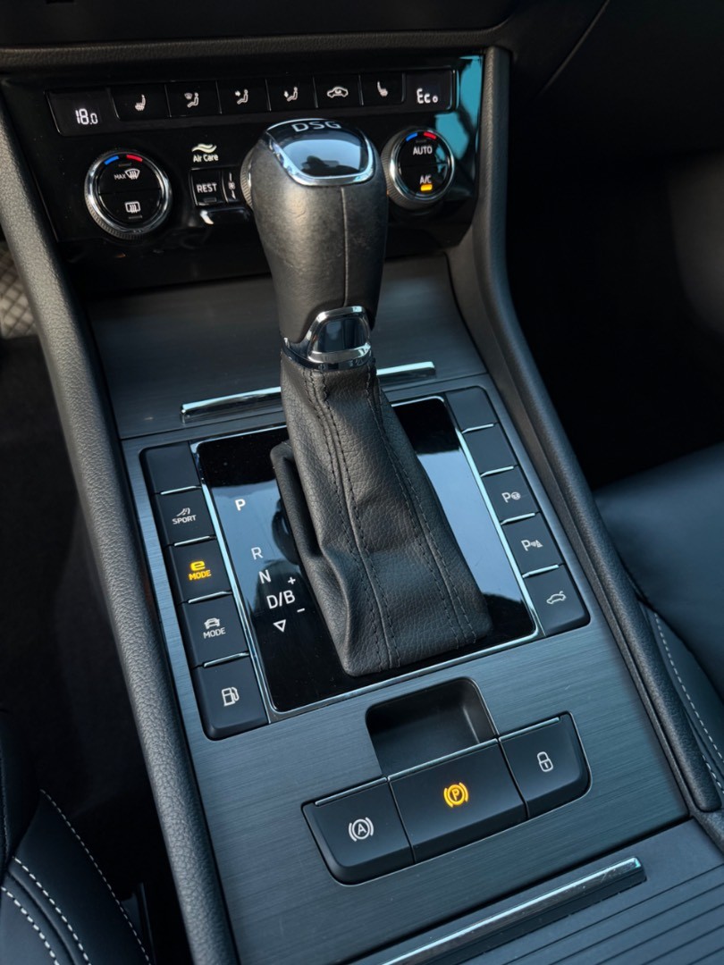 Škoda Superb Combi 1.4TSi DSG PHEV 160kW *VIRTUAL*ŤAŽNÉ*MODE*