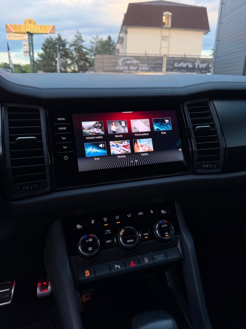Škoda Kodiaq 2.0TDi 200PS DSG 4×4 Sportline ŤAŽNÉ-VIRTUAL